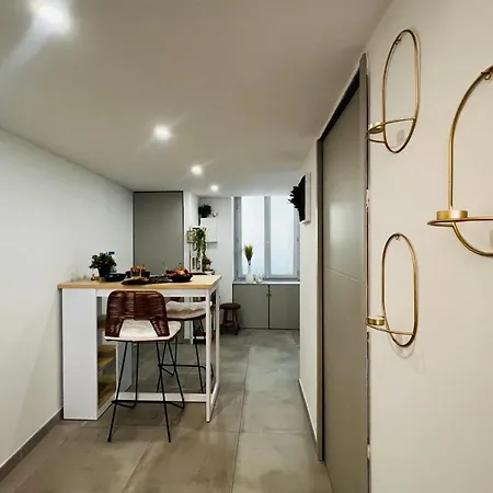 Appartement Le Délice - cocon chic et lumineux à Nîmes Extérieur photo
